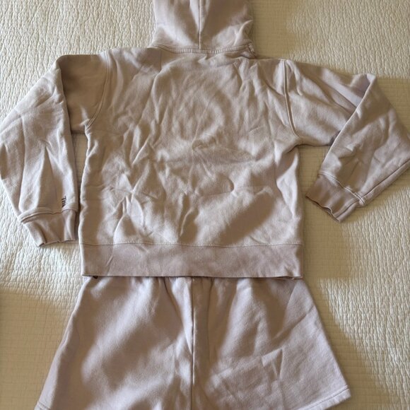 TNA Cozy Fleece Hoodie & Shorts Set - Grey Lilac (XS Hoodie, M Shorts) - Picture 8 of 9